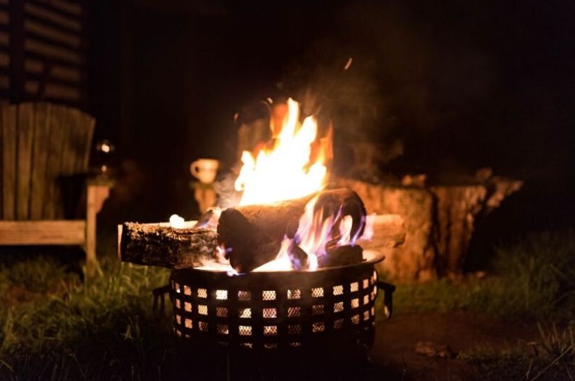 Ținute fierbinți pentru un foc de tabără